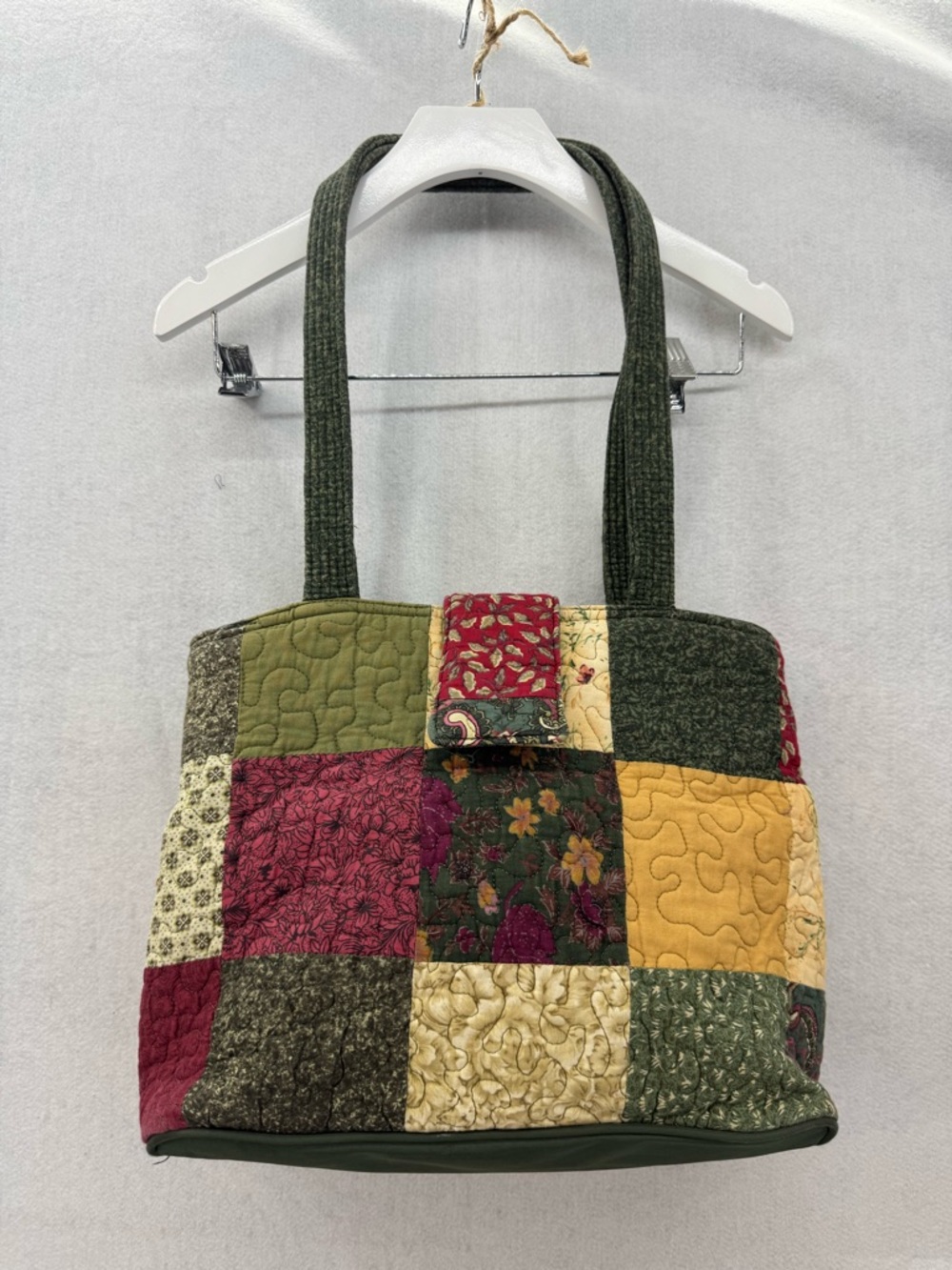 Donna Sharp Cottagecore Quilted
Floral Patchwork Multi Color
Handbag/Purse